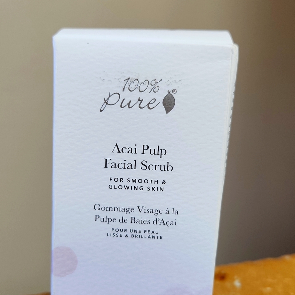 Acai Pulp Facial Scrub - Picture 2 of 4
